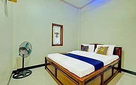 OYO Homes 91095 Desa Wisata Conto